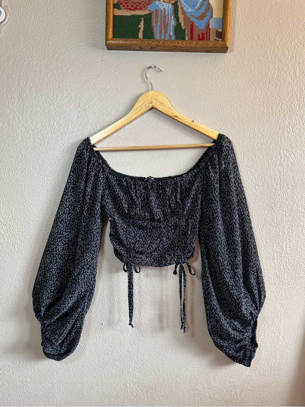 Papermoon| Black Floral Long Balloon Sleeve Slim Fit Crop Top | Size Small